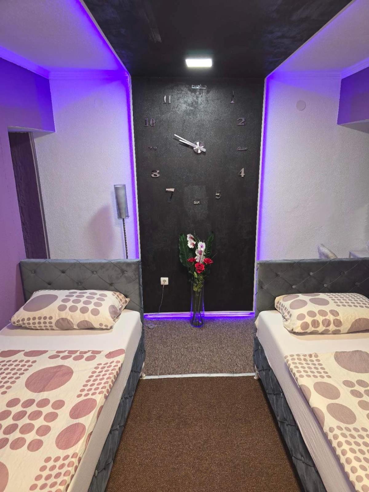 מוסטר Rooms Vedran מראה חיצוני תמונה