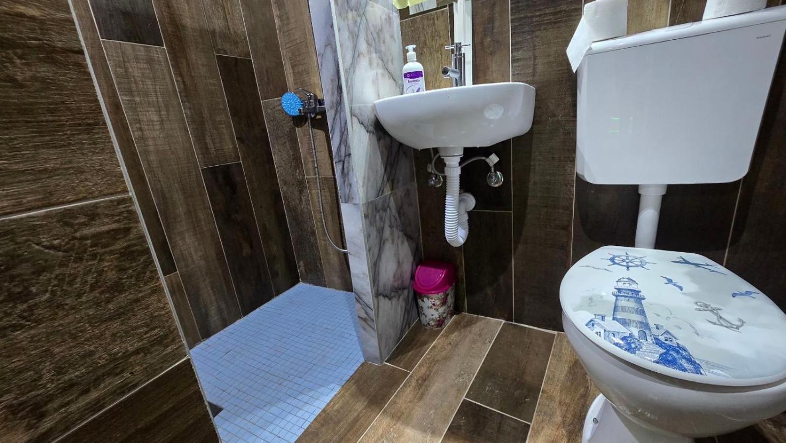 מוסטר Rooms Vedran מראה חיצוני תמונה